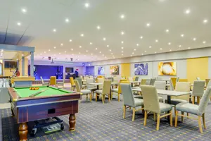 Pool table and restaurant facilities at Viewfield Manor 