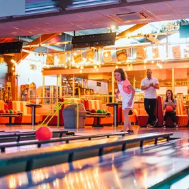 Golden Coast 10 pin bowling