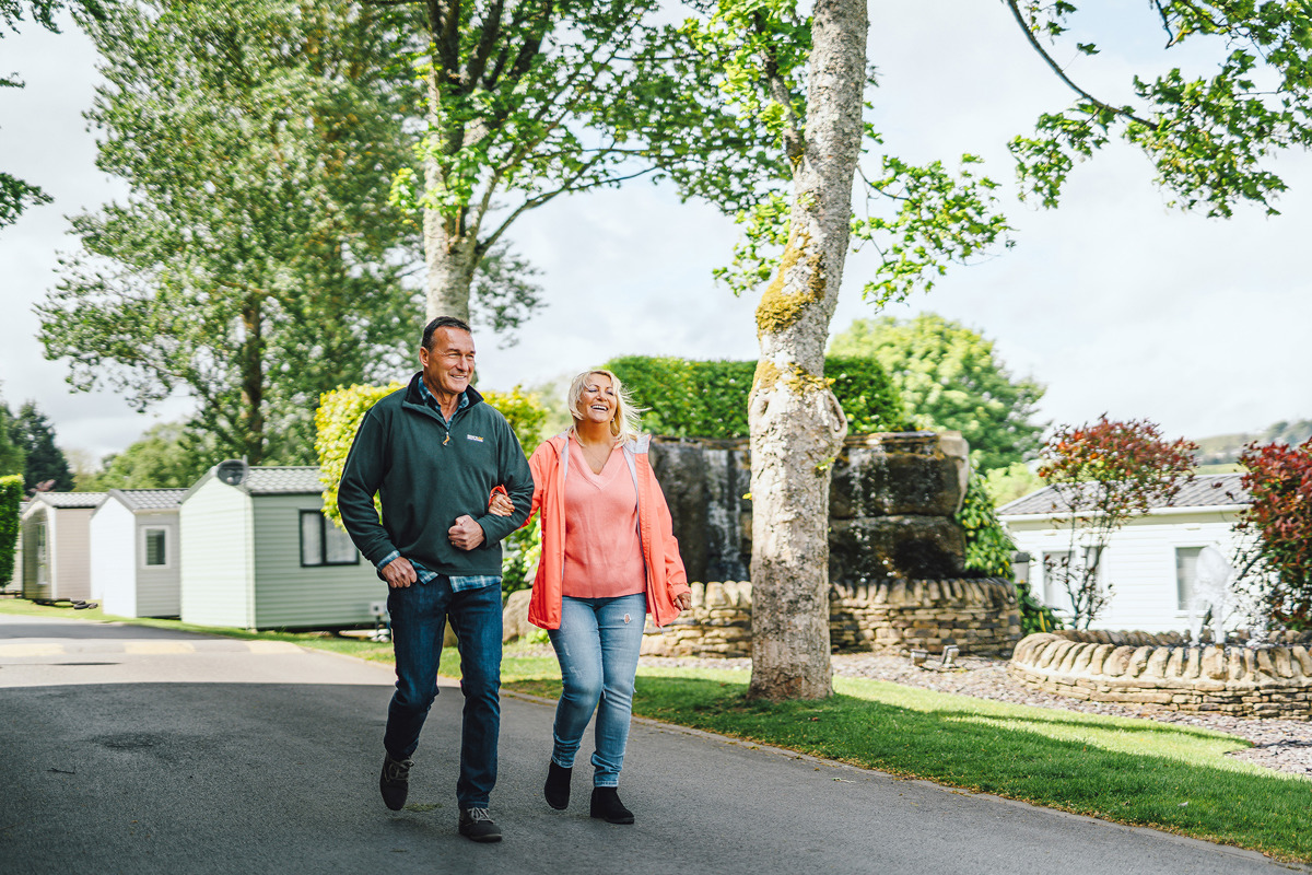 Couple walking at Heather View Holiday Park