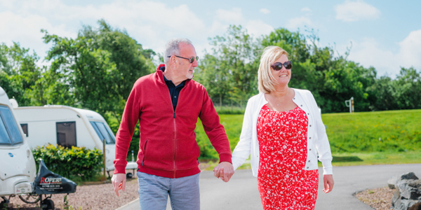 Touring Couple Thurston Manor